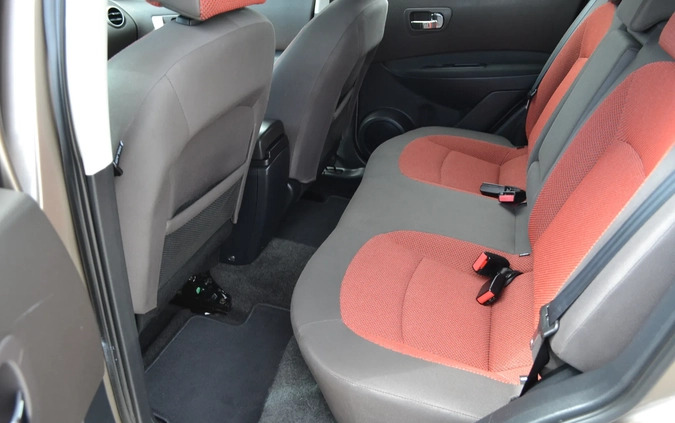 Nissan Qashqai cena 29800 przebieg: 200820, rok produkcji 2009 z Malbork małe 562